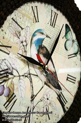 Интерьерные часы из кофейных зерен Птушка